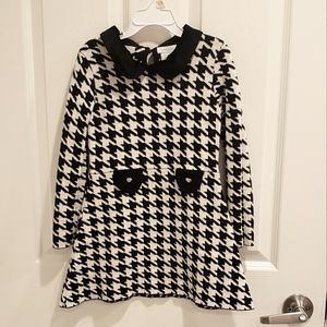 Black and white houndstooth sweater dress🖤🤍